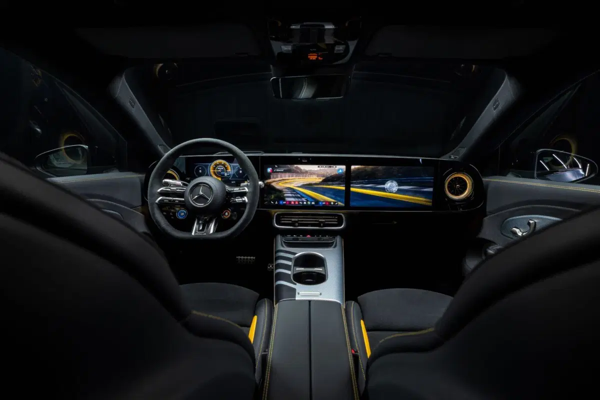 Mercedes AMG CLA 45: 680 CV, tre motori a flusso assiale e 0-100 in 2,7 secondi. L'AMG più estrema di sempre è elettrica [VIDEO]