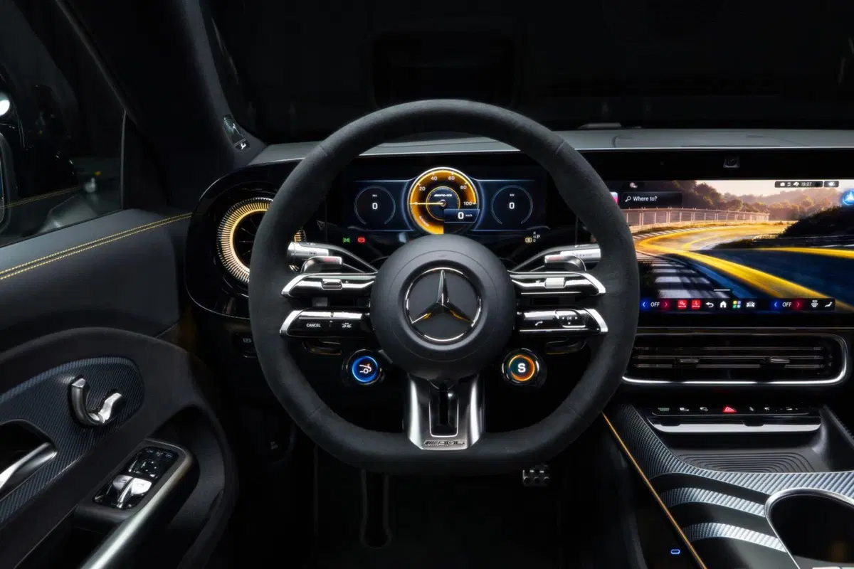 Mercedes AMG CLA 45: 680 CV, tre motori a flusso assiale e 0-100 in 2,7 secondi. L'AMG più estrema di sempre è elettrica [VIDEO] (2)