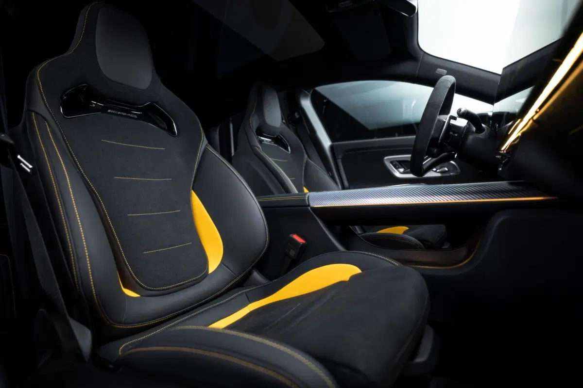 Mercedes AMG CLA 45: 680 CV, tre motori a flusso assiale e 0-100 in 2,7 secondi. L'AMG più estrema di sempre è elettrica [VIDEO] (3)