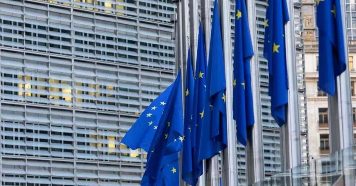 Mercedes, Stellantis e Volkswagen scrivono all'UE: l'industria dell'auto chiede una svolta per salvare il Made in Europe