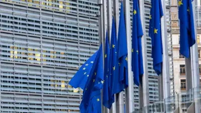 Mercedes, Stellantis e Volkswagen scrivono all'UE: l'industria dell'auto chiede una svolta per salvare il Made in Europe