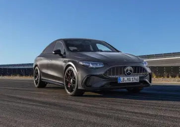 Mercedes AMG CLA 45: 680 CV, tre motori a flusso assiale e 0-100 in 2,7 secondi. L'AMG più estrema di sempre è elettrica [VIDEO]