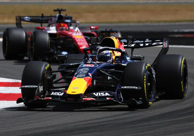 F1. La Ferrari sta per perdere la sua arma segreta per colpa della Red Bull: la FIA pronta a vietare questa soluzione per motivi di sicurezza