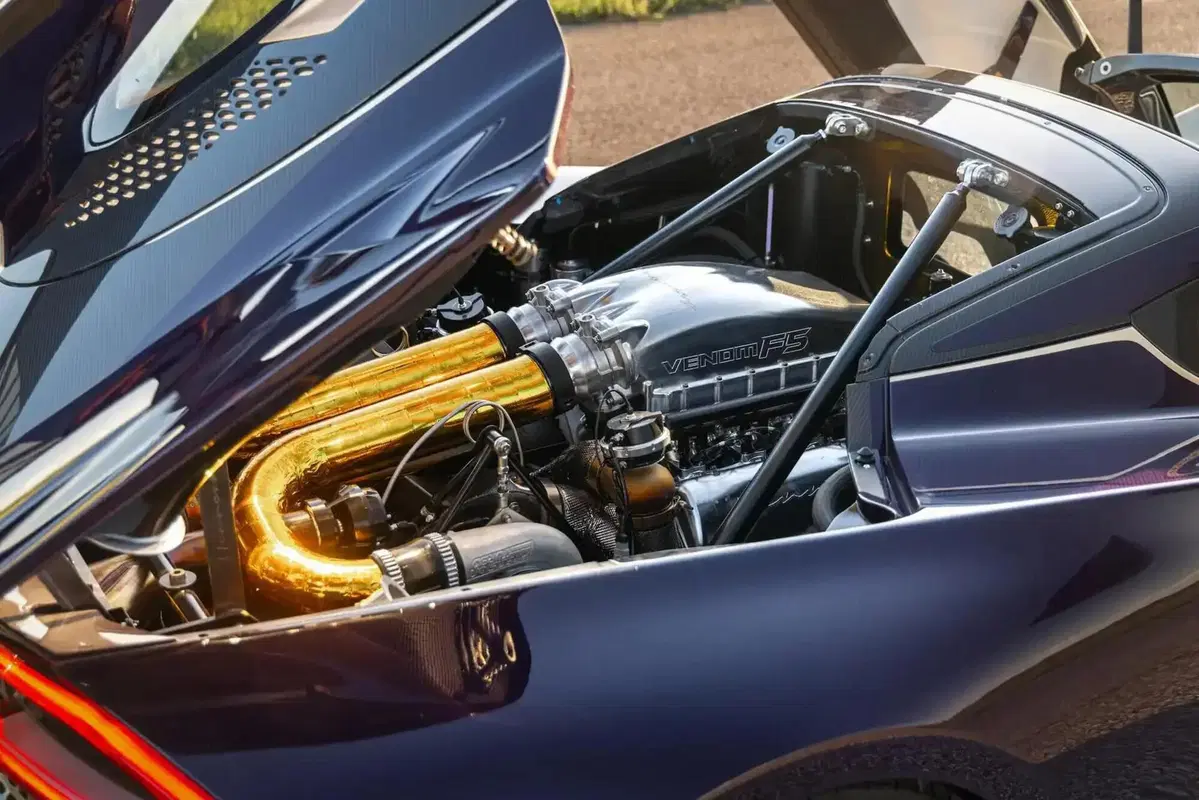 Hennessey Venom F5-M, la hypercar manuale più potente del mondo debutta a Goodwood: 2.031 CV e cambi (8)