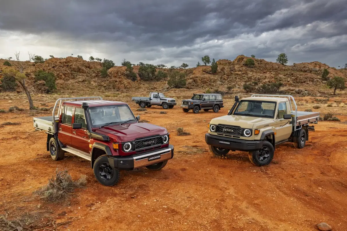 Toyota rispolvera il fuoristrada di una volta: negli USA torna il Land Cruiser anni ’80 (17)