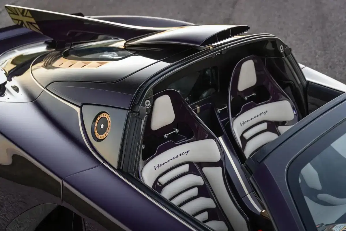 Hennessey Venom F5-M, la hypercar manuale più potente del mondo debutta a Goodwood: 2.031 CV e cambi (14)