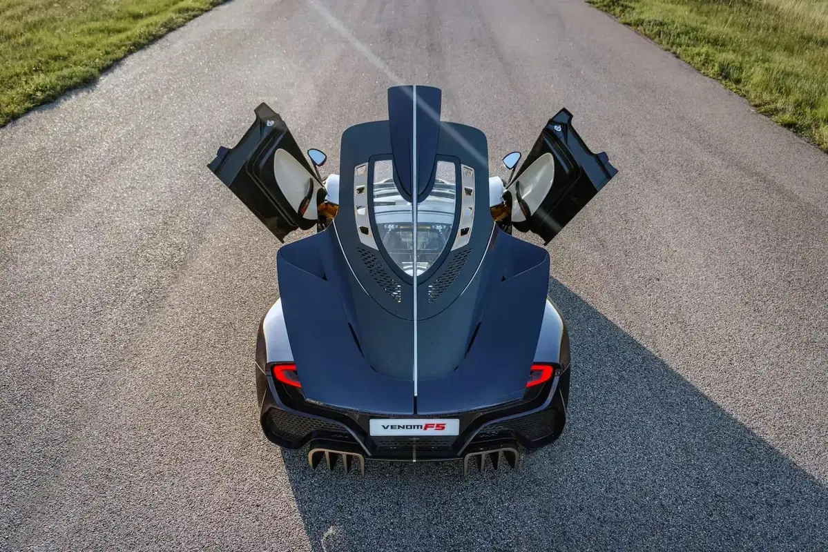 Hennessey Venom F5-M, la hypercar manuale più potente del mondo debutta a Goodwood: 2.031 CV e cambi (20)