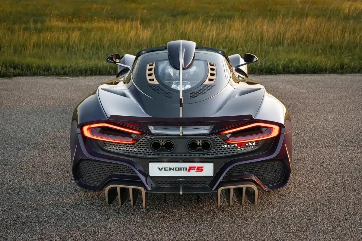 Hennessey Venom F5-M, la hypercar manuale più potente del mondo debutta a Goodwood: 2.031 CV e cambi (25)