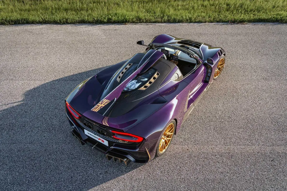 Hennessey Venom F5-M, la hypercar manuale più potente del mondo debutta a Goodwood: 2.031 CV e cambi (30)