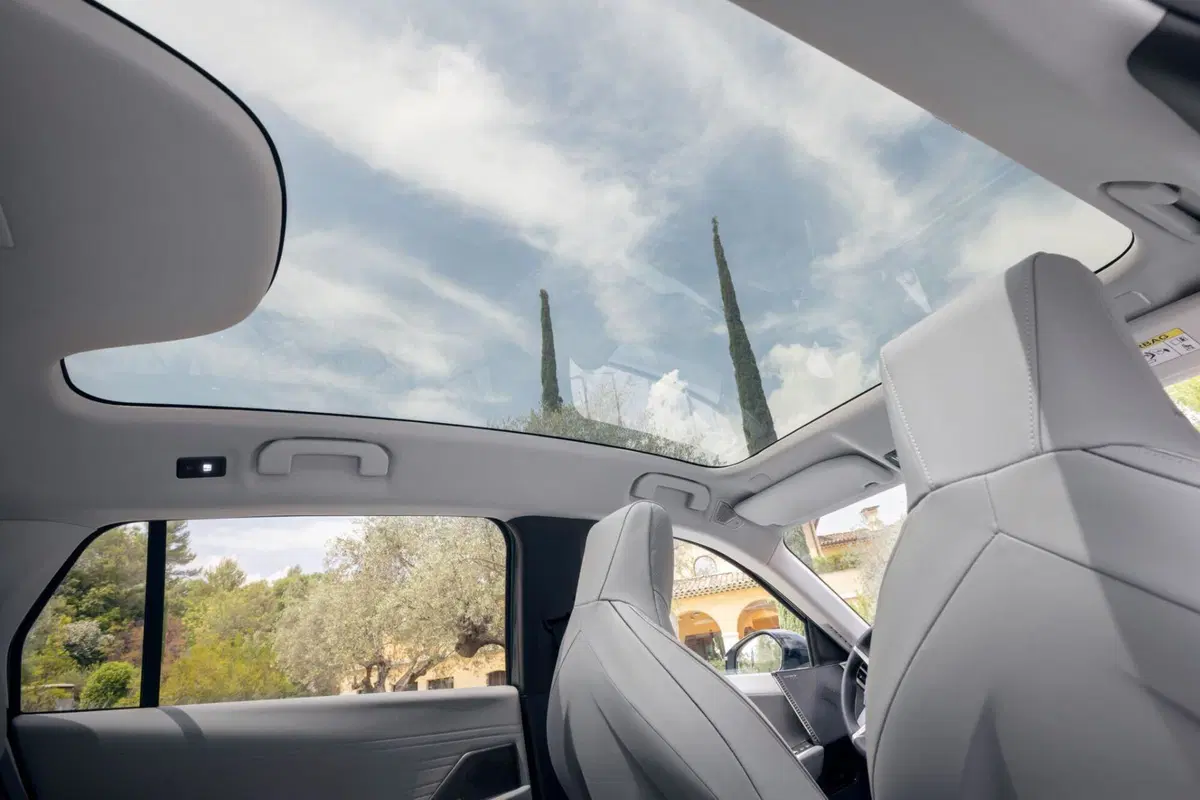 Nuova DS N°7: il SUV premium prodotto a Melfi che punta su comfort e tecnologia, ma con dei prezzi...[VIDEO] (5)