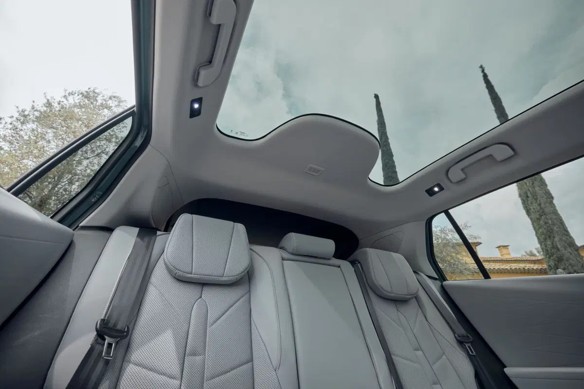 Nuova DS N°7: il SUV premium prodotto a Melfi che punta su comfort e tecnologia, ma con dei prezzi...[VIDEO] (9)