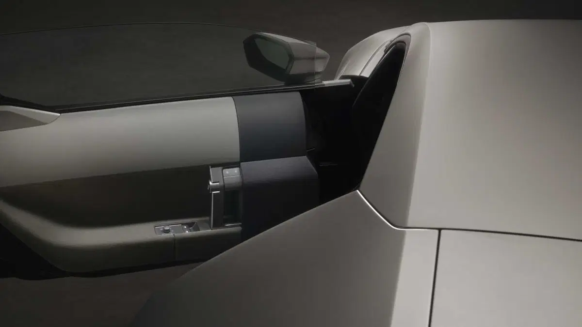 Audi cambia tutto: addio maxi schermi, tornano i tasti fisici negli abitacoli del futuro (3)
