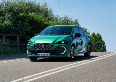 Renault Clio e Symbioz Eco-G 120: il GPL cresce e convince, al giusto prezzo | Prova su strada