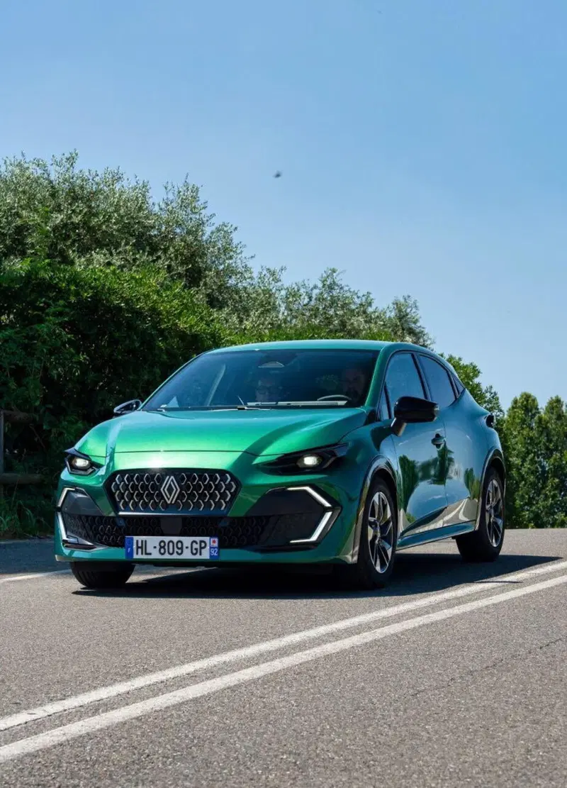Renault Clio e Symbioz Eco-G 120: il GPL cresce e convince, al giusto prezzo | Prova su strada [VIDEO]