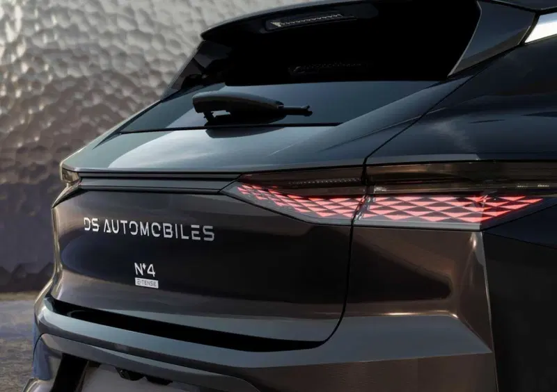 Ds N4 (2025-->>) (15)