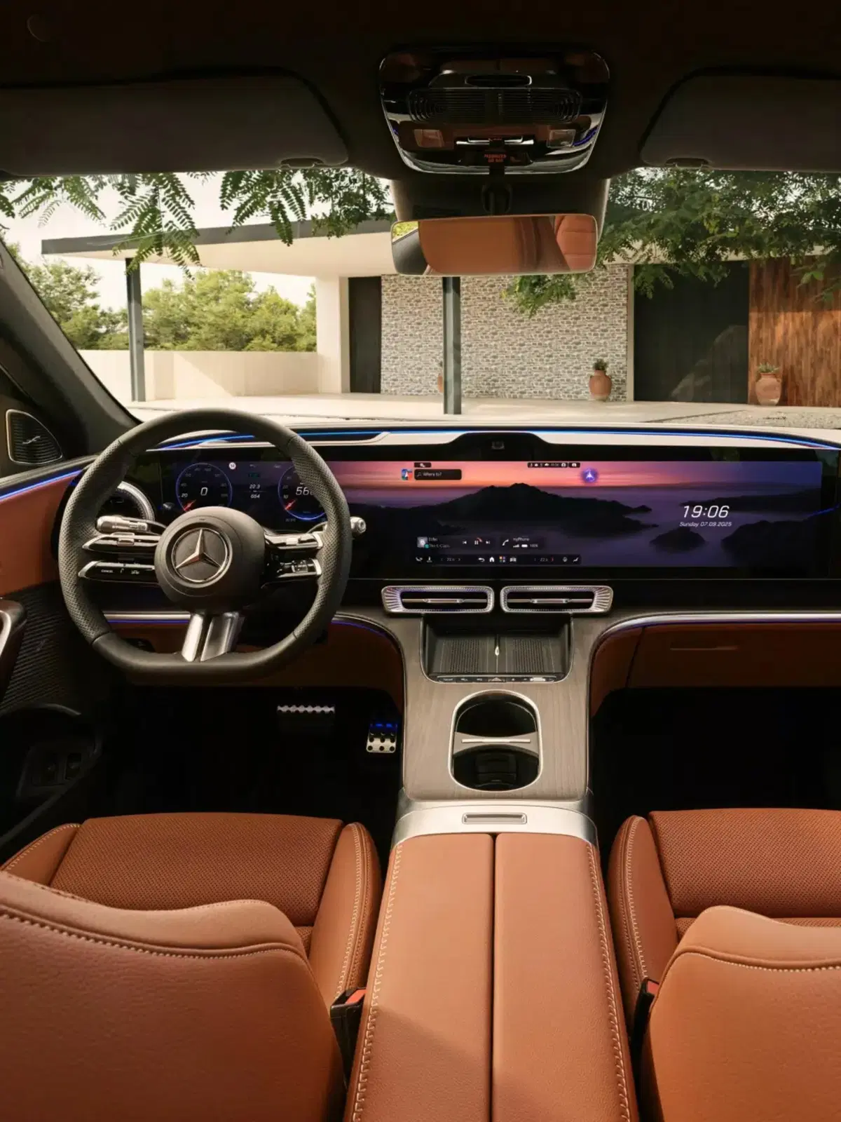 Mercedes: boom delle auto elettriche (+28%), ma le vendite complessive sono in calo (7)
