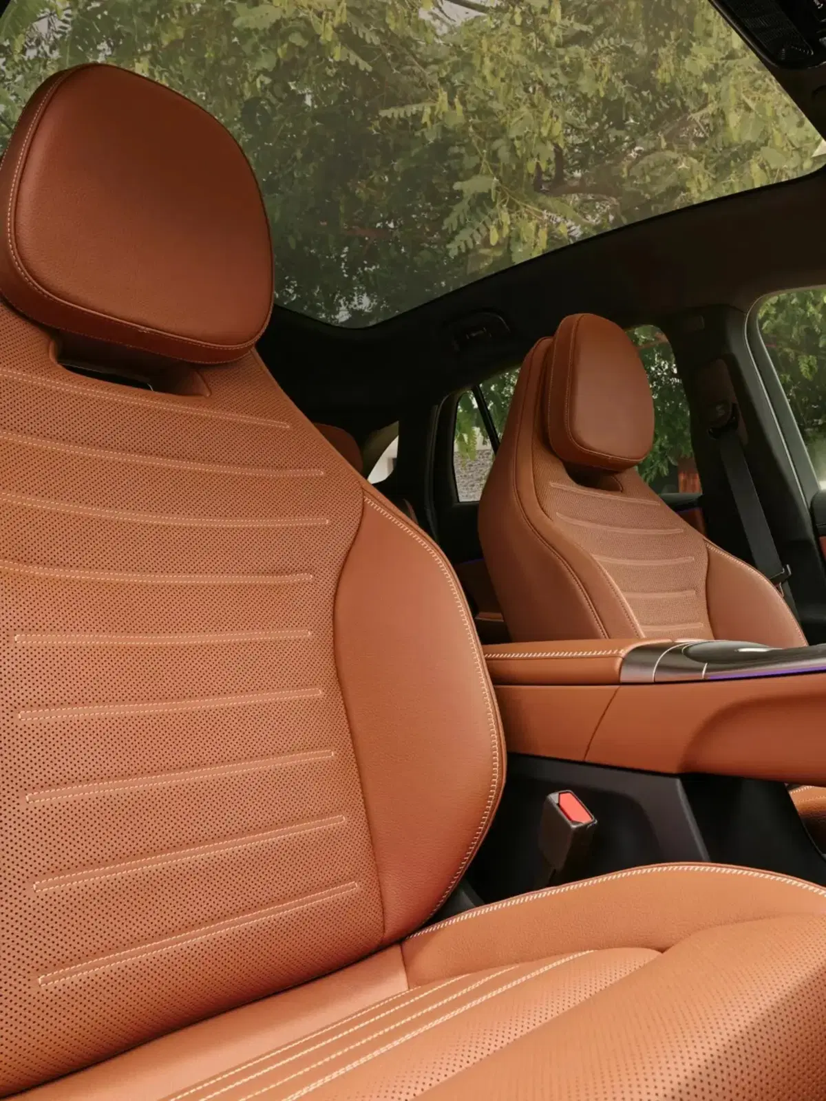Mercedes: boom delle auto elettriche (+28%), ma le vendite complessive sono in calo (8)