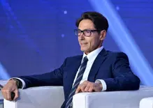 “Lo adoro, mi ha emozionato”: Pier Silvio Berlusconi stregato da Kimi Antonelli. E se questo amore riportasse la F1 su Mediaset?