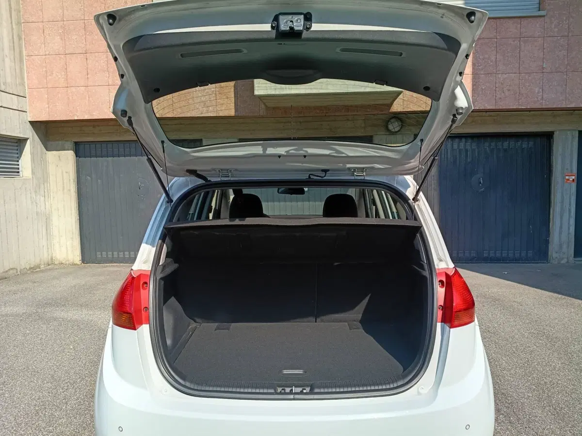 Kia Venga usata a Bergamo (12)