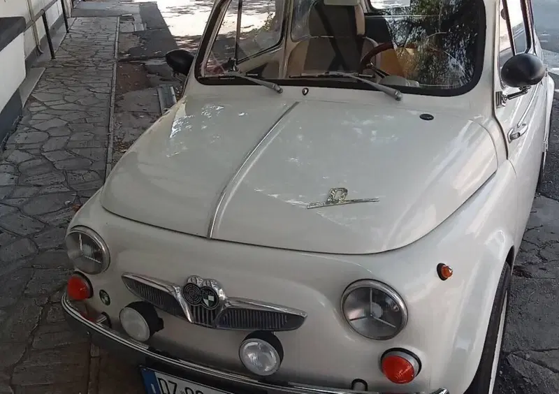 Steyr Puch 500d'epoca del 1960 a Marino