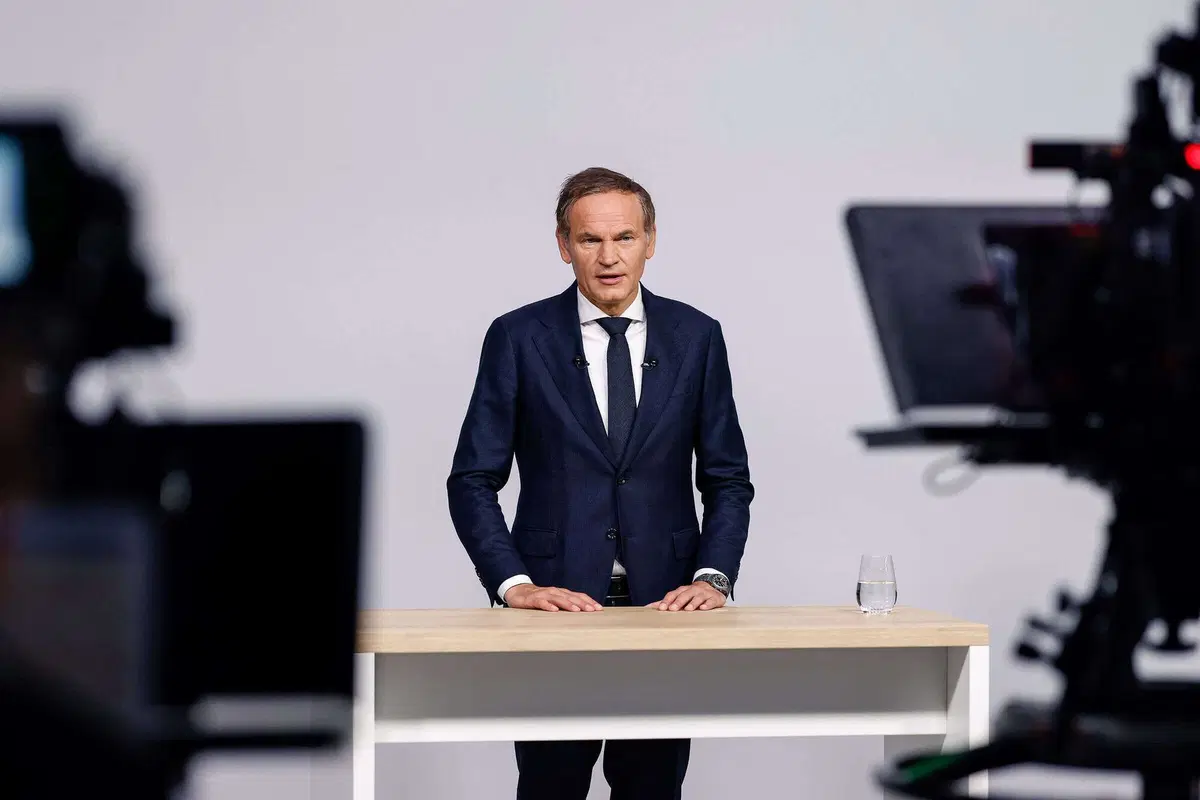 Volkswagen, Blume rompe il silenzio sulla crisi: ecco il piano che decider&agrave; il futuro del colosso tedesco