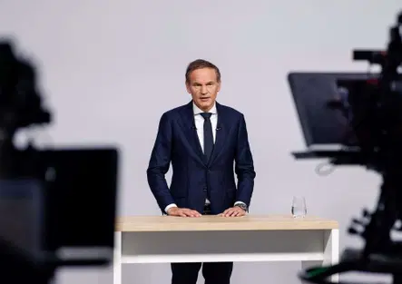 Volkswagen, Blume rompe il silenzio sulla crisi: ecco il piano che deciderà il futuro del colosso tedesco