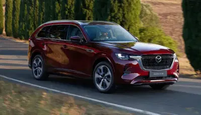 Mazda sorprende con gli sconti estivi: fino a 9.750 euro in meno sulle auto in pronta consegna