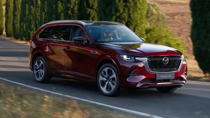 Mazda sorprende con gli sconti estivi: fino a 9.750 euro in meno sulle auto in pronta consegna