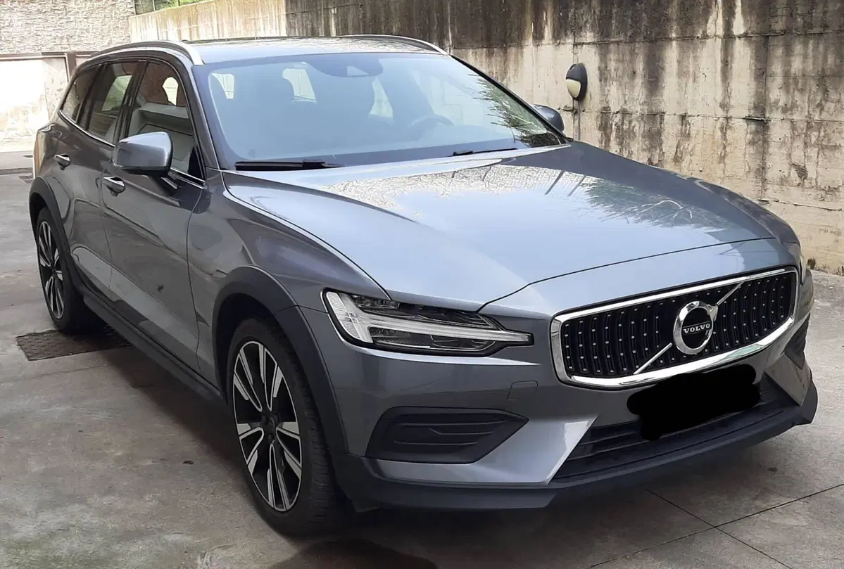 Volvo V60 Cross Country usata a Mantova (2)