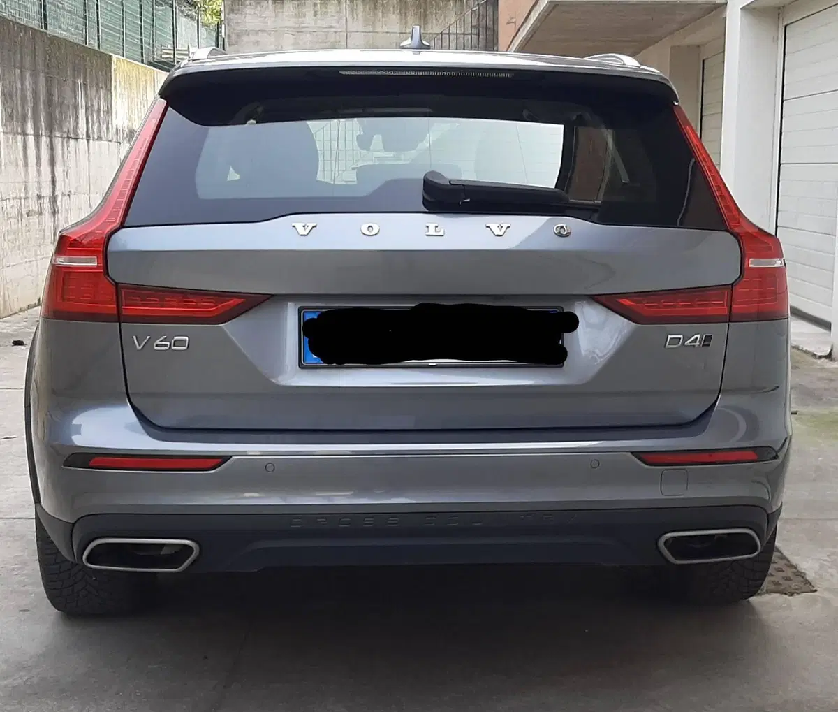 Volvo V60 Cross Country usata a Mantova (5)