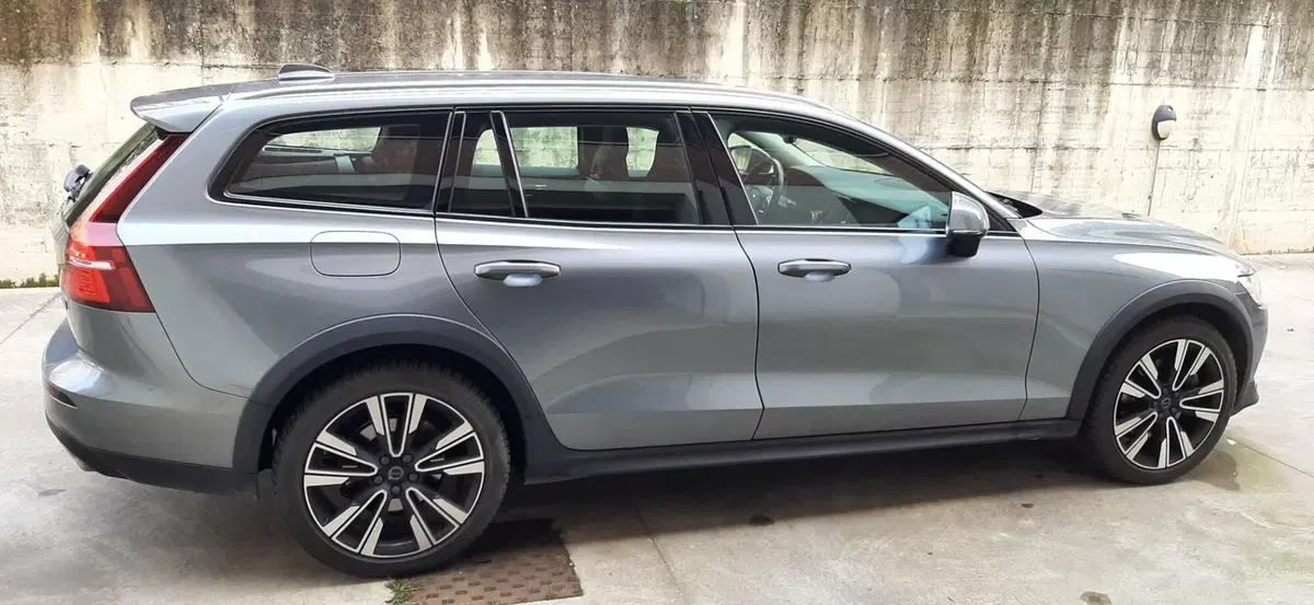 Volvo V60 Cross Country usata a Mantova (6)