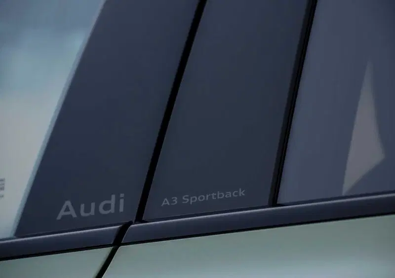 Audi A3 Sportback (2020-->>) (30)