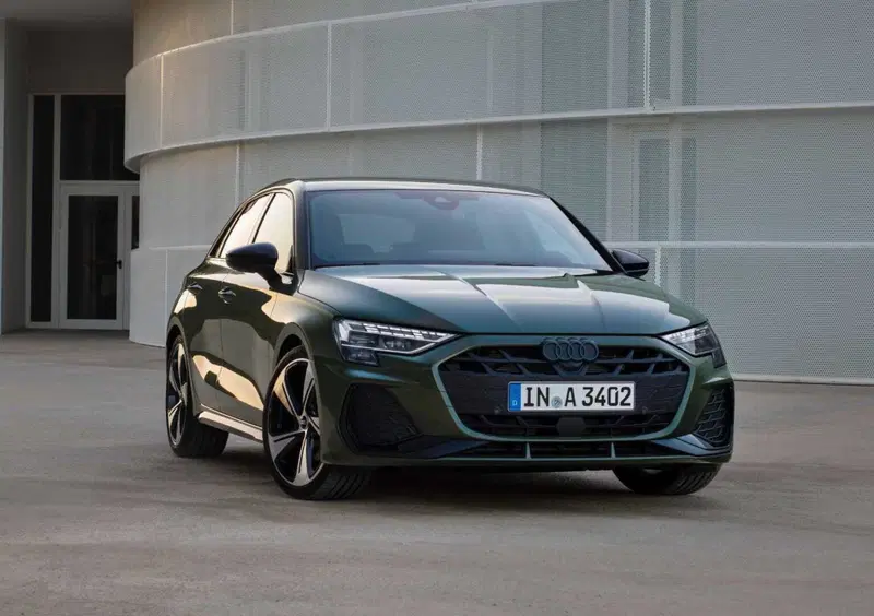 Audi A3 Sportback (2020-->>) (26)