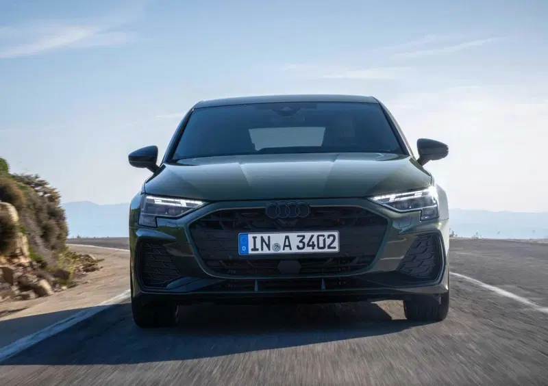 Audi A3 Sportback (2020-->>) (23)