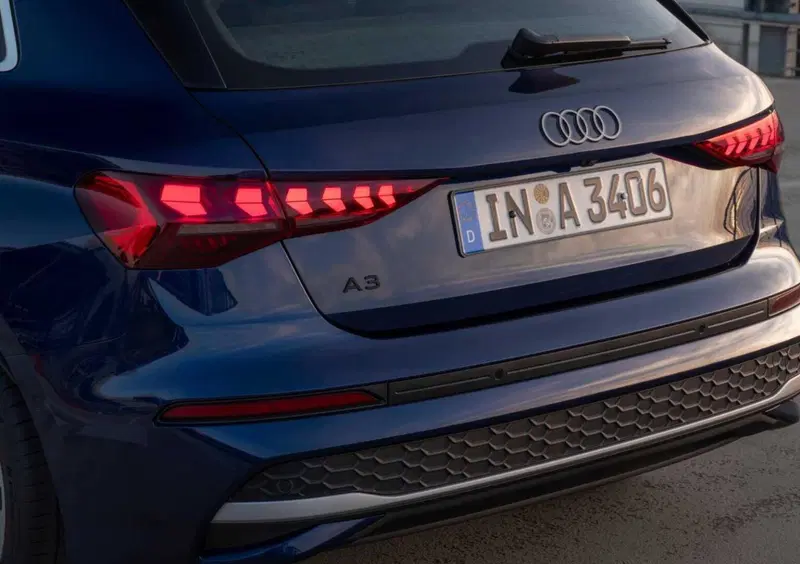 Audi A3 Sportback (2020-->>) (17)