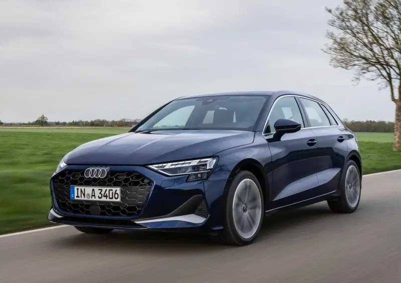 Audi A3 Sportback (2020-->>) (9)