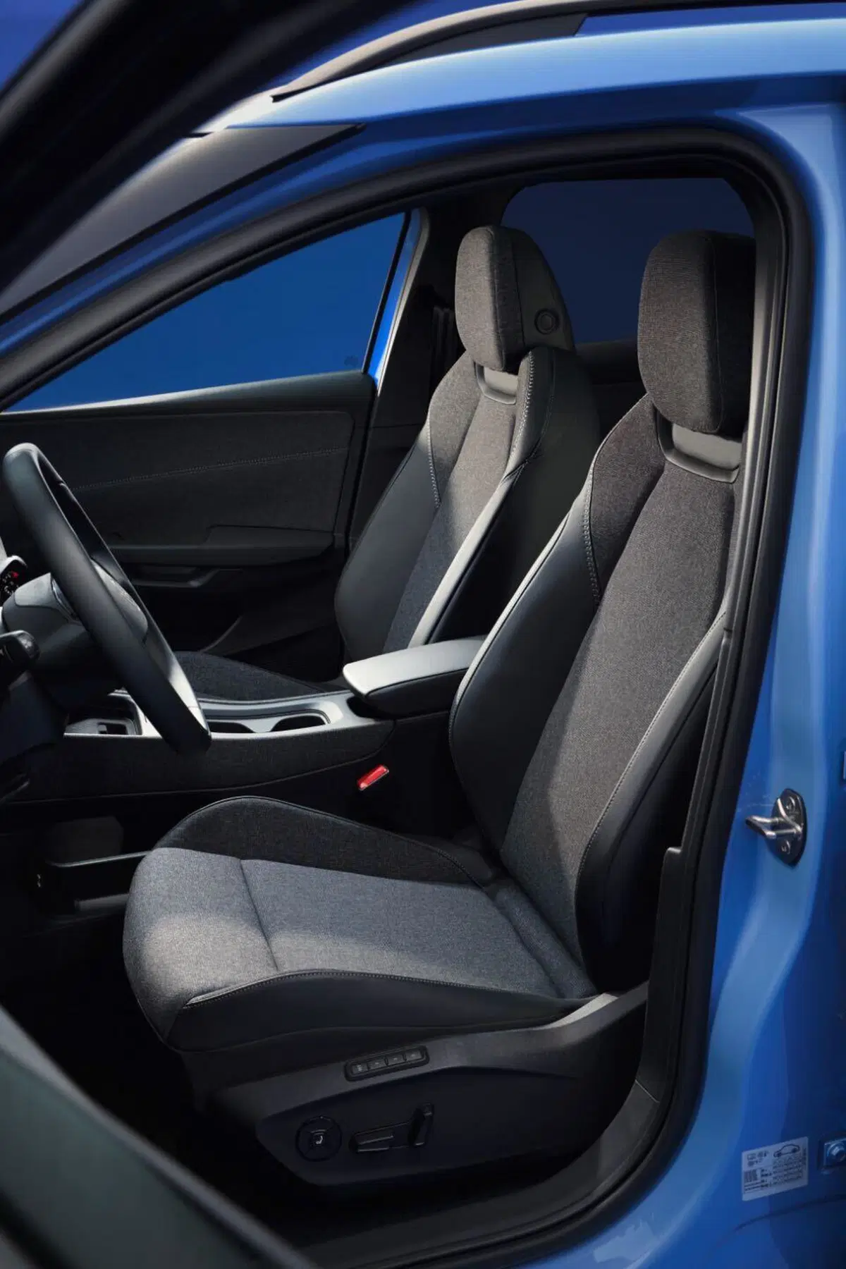 Volkswagen ID. Cross: il nuovo SUV elettrico compatto arriva in autunno, ma il prezzo...[VIDEO] (7)