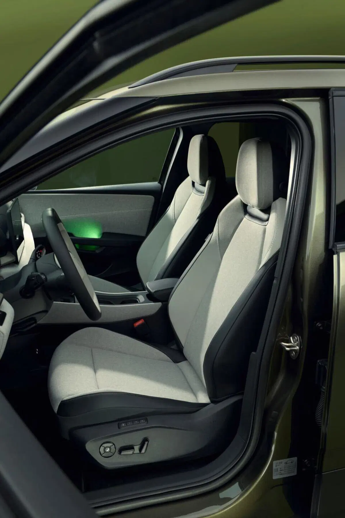 Volkswagen ID. Cross: il nuovo SUV elettrico compatto arriva in autunno, ma il prezzo...[VIDEO] (13)