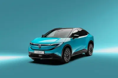 Nissan Leaf 2026, richiamo negli USA per le cinture posteriori: cosa &egrave; successo