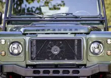 Land Rover Defender, il motore diesel è ancora vivo: ecco il restomod da sogno