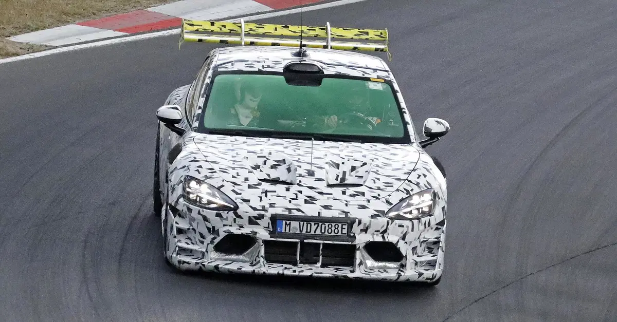 Xiaomi prepara la SU7 Ultra Extreme: sar&agrave; ancora pi&ugrave; veloce della Porsche?