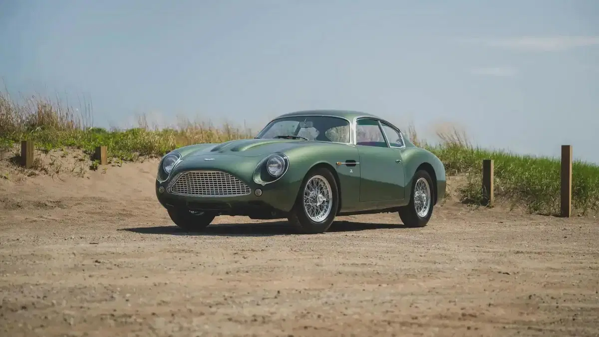 Aston Martin DB4 GT Zagato (3)