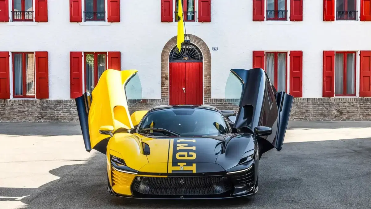 Monterey 2026, all'asta la Ferrari F50 di Mike Tyson: ecco le 5 auto più costose che faranno impazzire i collezionisti