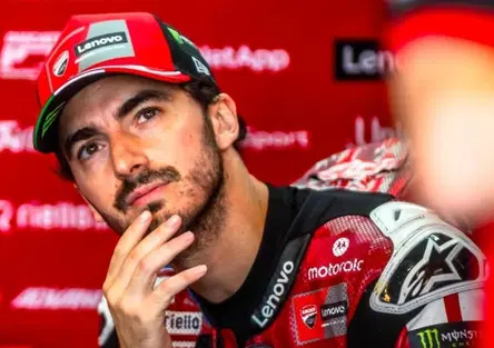 Bagnaia operato all'avambraccio destro, rientro previsto a Silverstone
