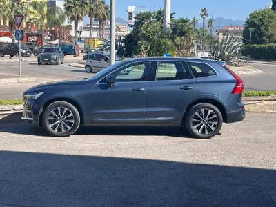 Volvo XC60 B4 (d) AWD automatico Plus Bright N1 del 2022 usata a Battipaglia