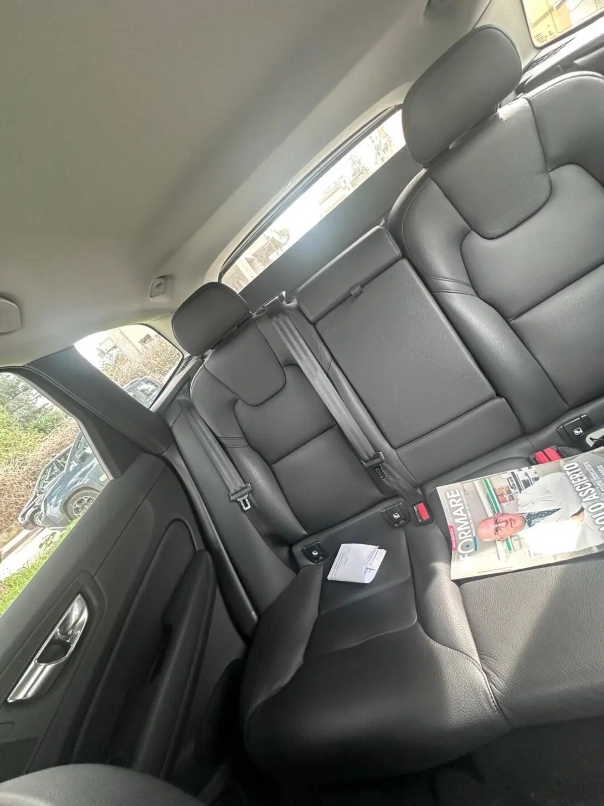 Volvo XC60 usata a Salerno (8)