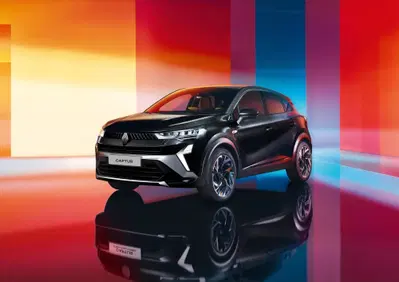 Renault rompe il mercato: Captur e Symbioz Full Hybrid diventano ancor più economiche