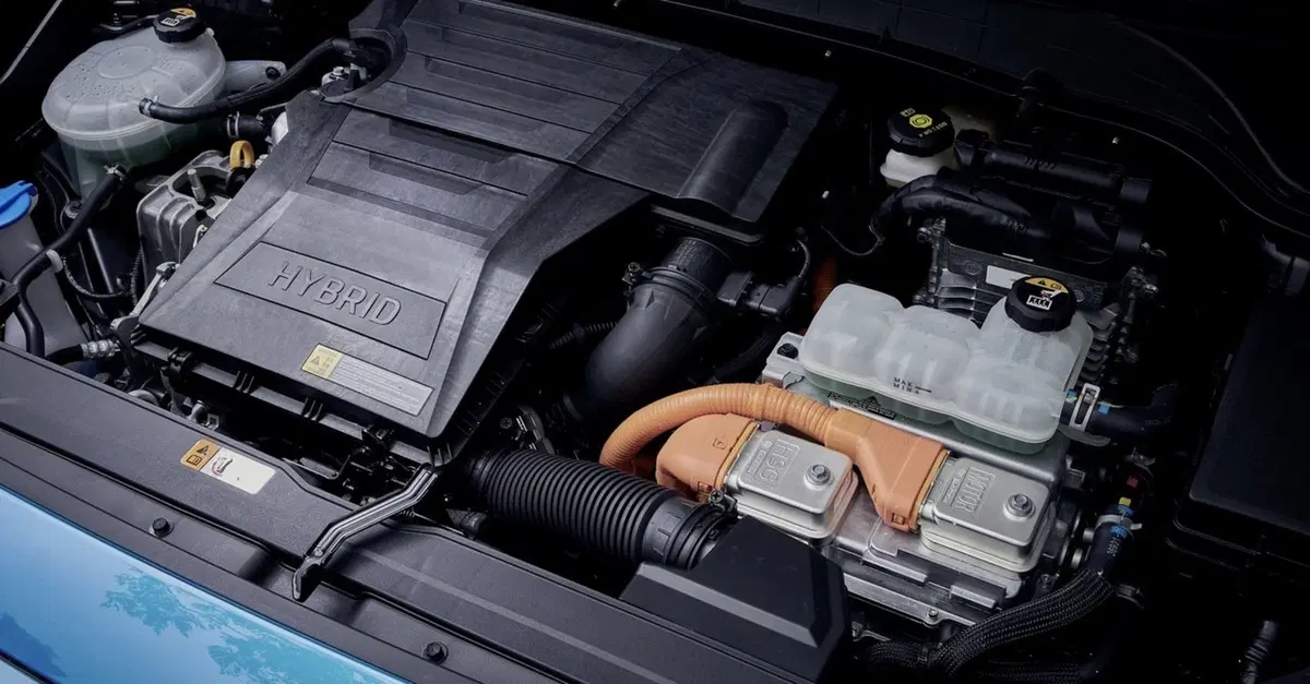 Batterie mild hybrid, piccole ma carissime: il ricambio originale pu&ograve; superare i 2.000 euro