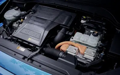 Batterie mild hybrid, piccole ma carissime: il ricambio originale pu&ograve; superare i 2.000 euro
