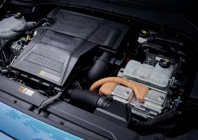 Batterie mild hybrid, piccole ma carissime: il ricambio originale può superare i 2.000 euro